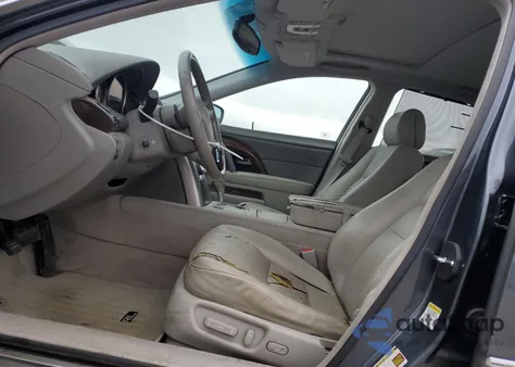 2005 Acura Rl from USA, damaged, VIN JH4KB16555C018090